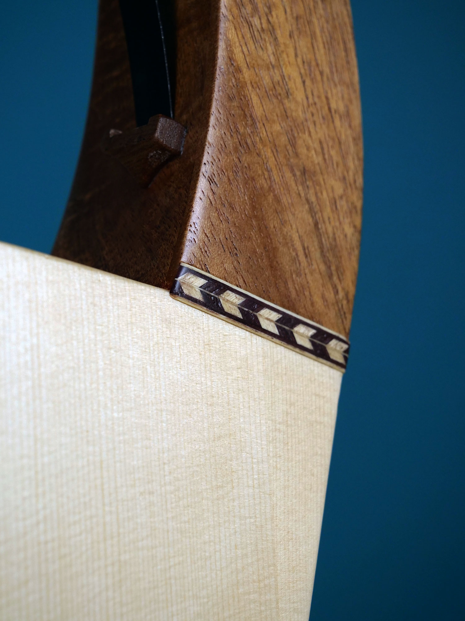 Kithara (Cithara) of the Golden Age, Luthieros Instruments, Koumartzis Familia, luthieros.com