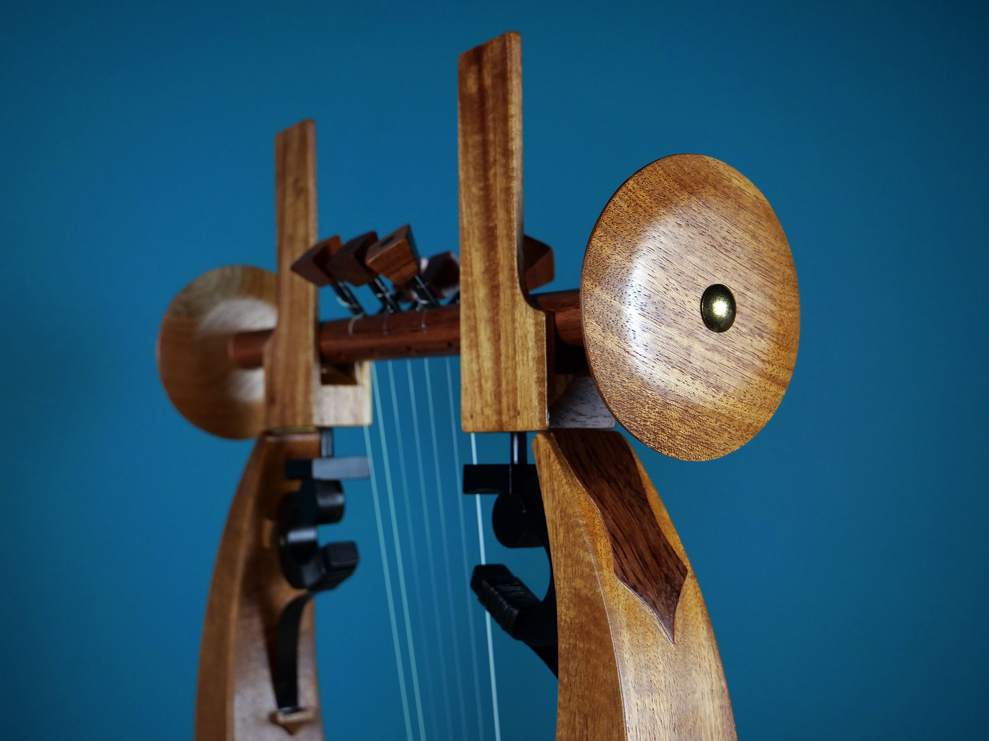 Kithara (Cithara) of the Golden Age, Luthieros Instruments, Koumartzis Familia, luthieros.com